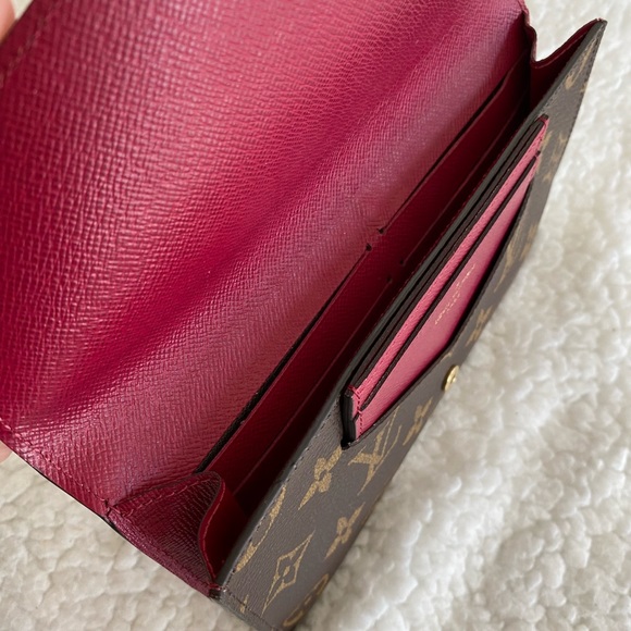 SOLD PRIVATELY
Louis Vuitton Wallet - Picture 4 of 5